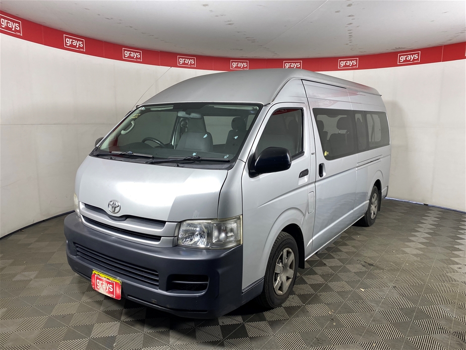 2008 toyota hiace sales commuter