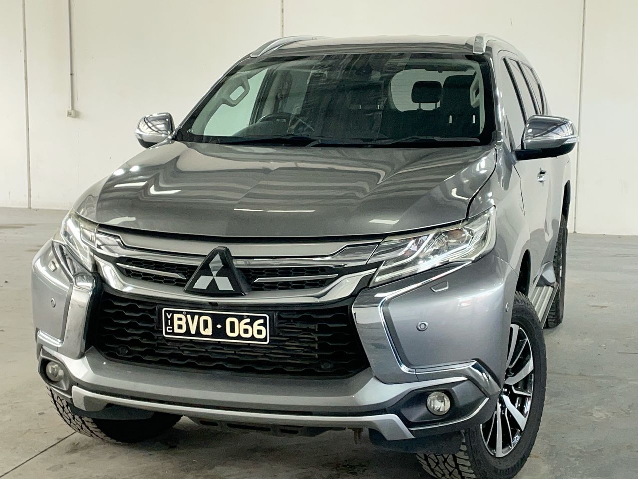 2017 Mitsubishi PAJERO SPORT Exceed QE T/D AT - 8 Speed