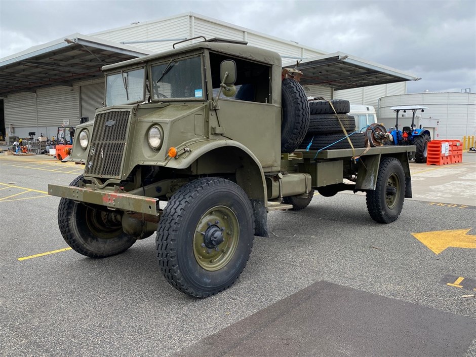 1943 Chevrolet Blitz 4x4 Petrol Tray Body Army Truck Auction (0001