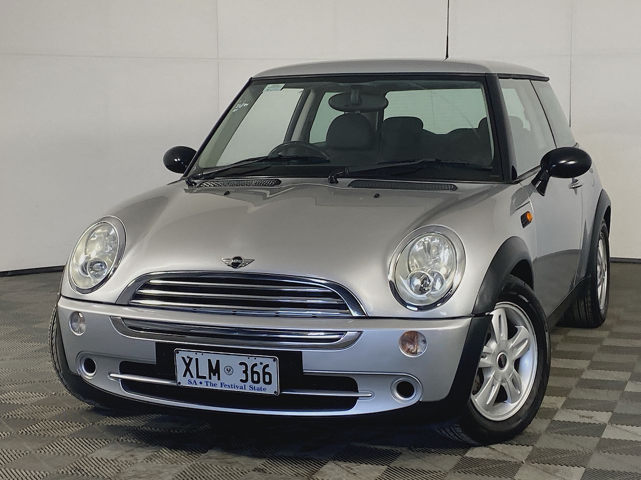 2006 Mini Cooper Manual Hatchback Auction (000120061900) Grays Australia