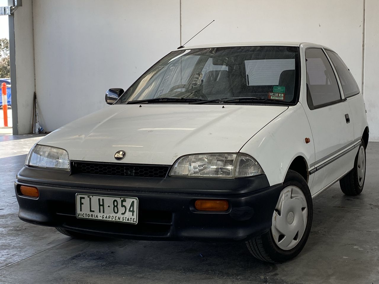 1993 Holden Barina MH Manual Hatchback Auction (000120064547) Grays
