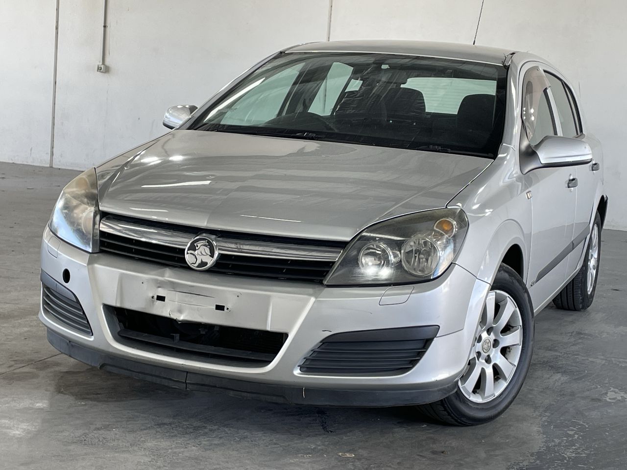 2006 Holden Astra CD AH Automatic Hatchback Auction (000120062727) Grays Australia