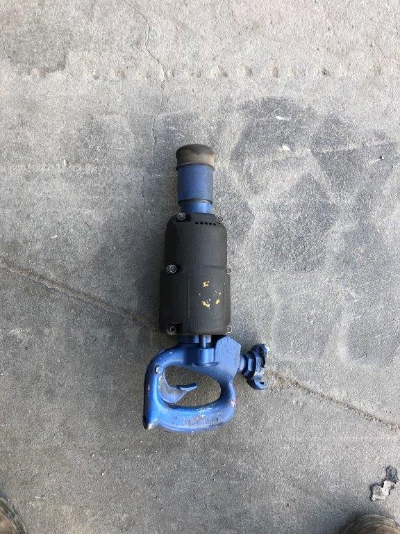 Air Operated D Handle Chipper, Jack Hammer Auction (0031-3023442 ...
