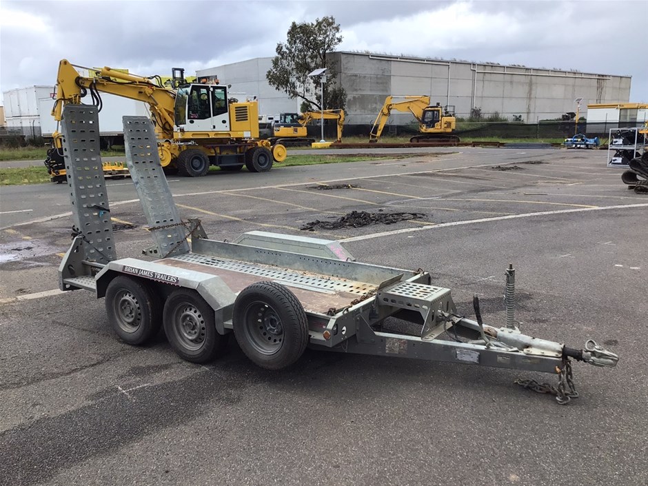 Earthmoving & Mobile Plant Equipment - VIC