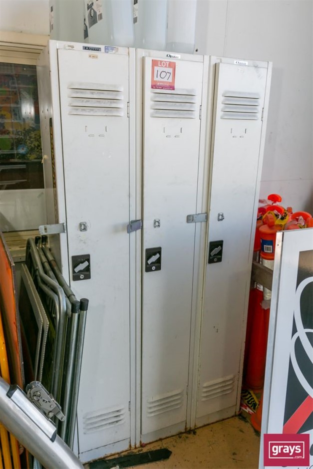 2x Banks Personnel Lockers Auction (01075050178) Grays Australia