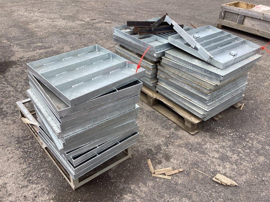 Variety of Galvanised Steel Covers Auction (0089-3023646) | Grays Australia