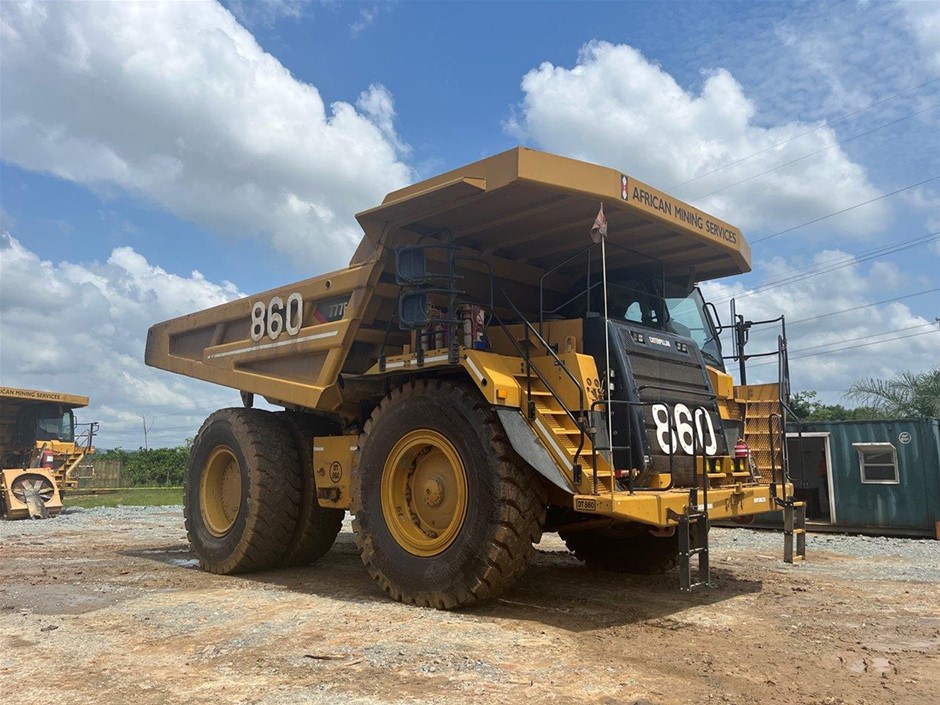 2011 Caterpillar 777F Dump Truck (DT860) Auction (0027-9014386) | Grays ...