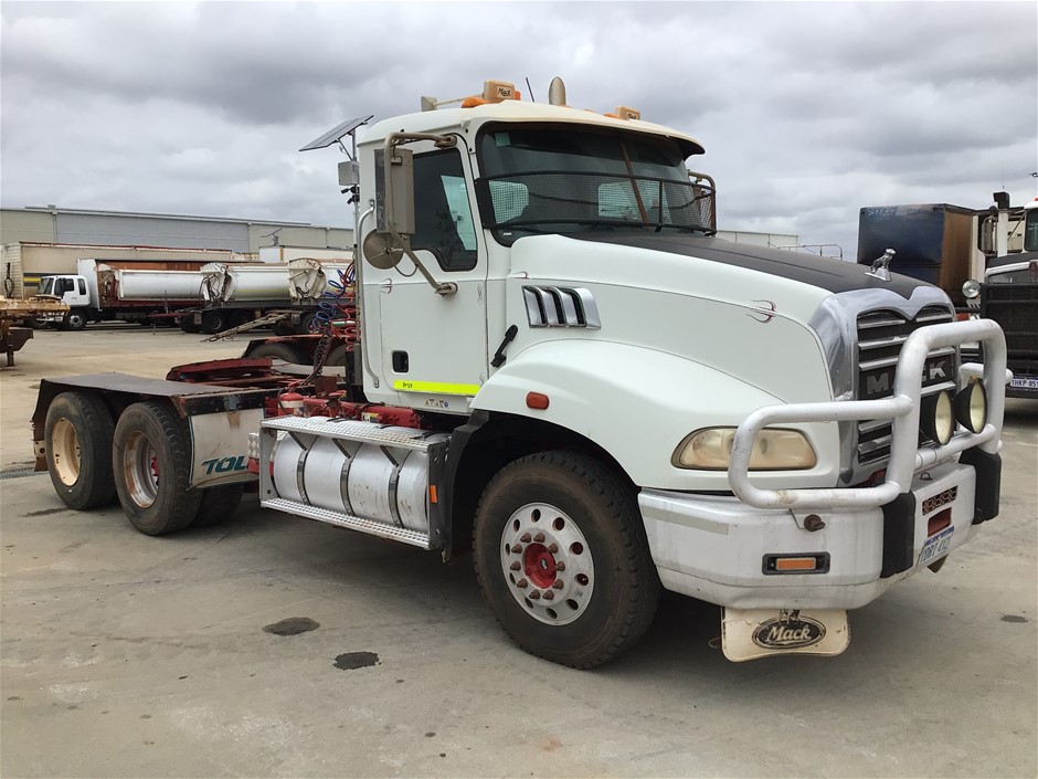 2010 Mack CMMT 6 x 4 Prime Mover - 90T Auction (0008-9036646) | Grays ...