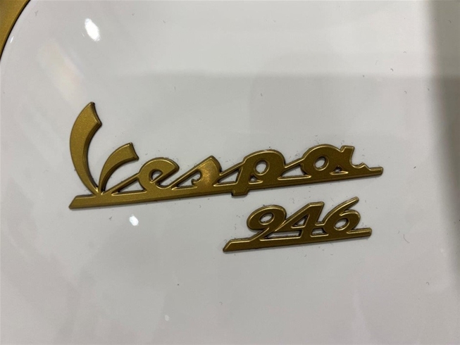 2021 Vespa Christian Dior Scooter – 0km Brand New! Auction (0001