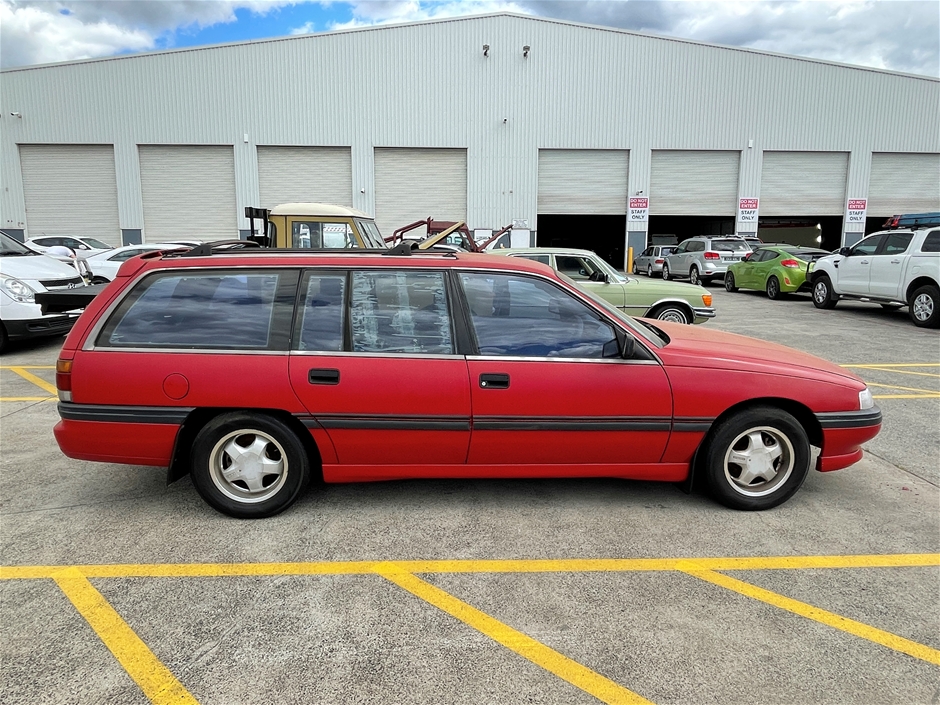 1989 HSV VN LE V8 Wagon Build 70/80