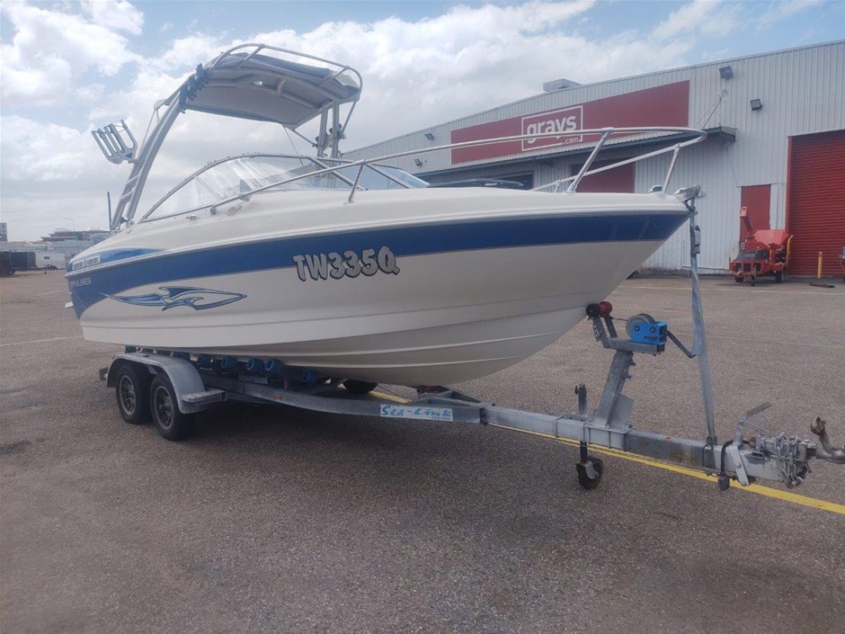 BAYLINER 2152 CAPRI CUDDY CAB