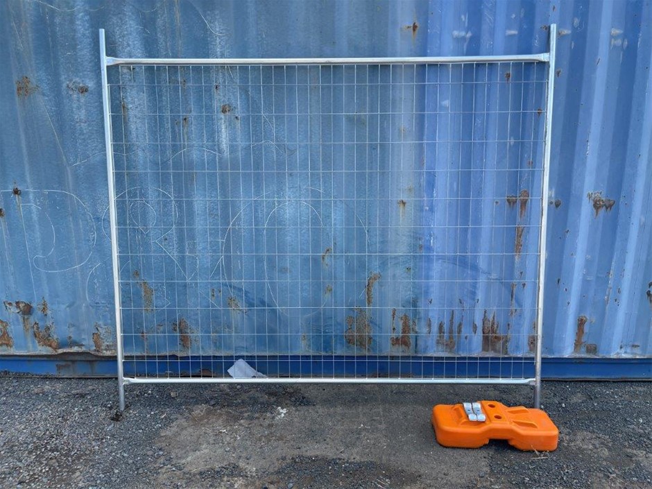 Quantity of 100 Unused Galvanised Temporary Fence Panels Auction (0001 ...