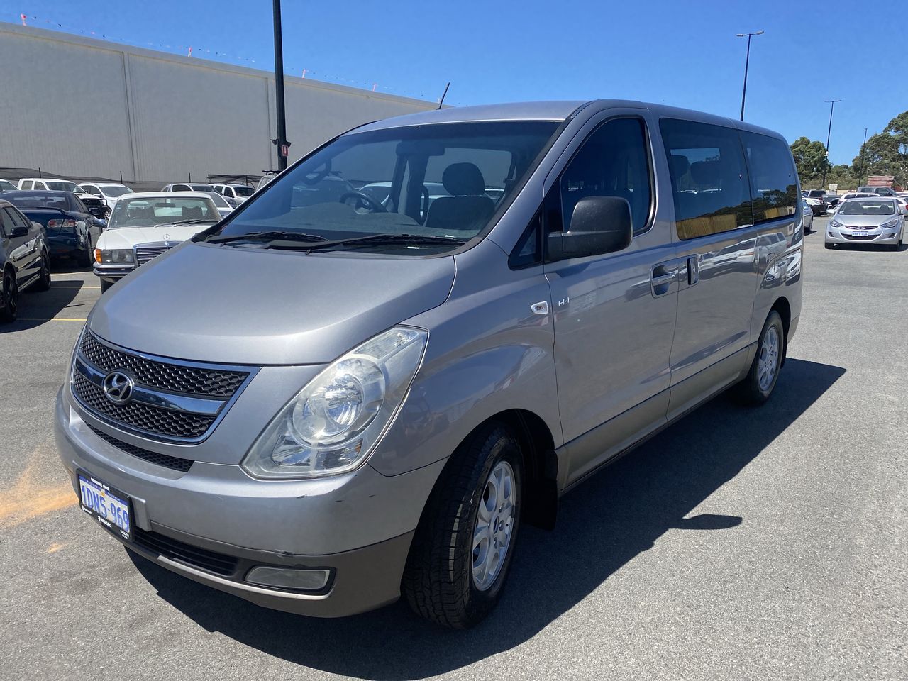 2011 Hyundai iMAX TQ Turbo Diesel Automatic 8 Seats People Mover ...