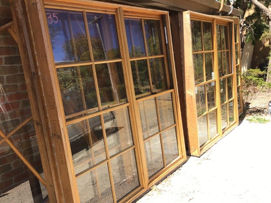 Miscellaneous Items Sale - Vic