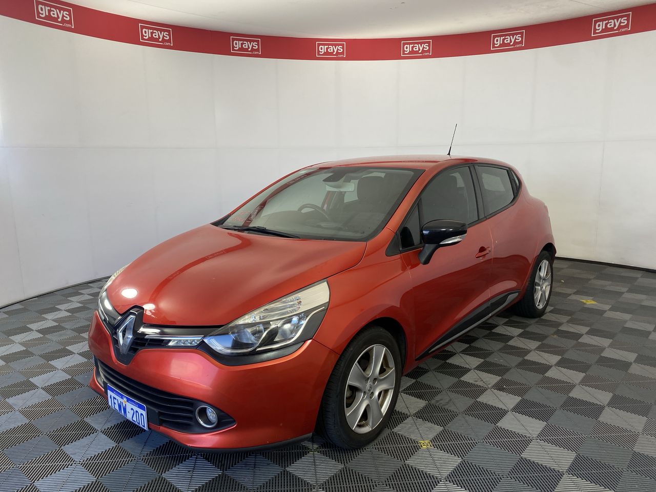 2015 Renault Clio Expression Automatic Hatchback Auction (00019037882