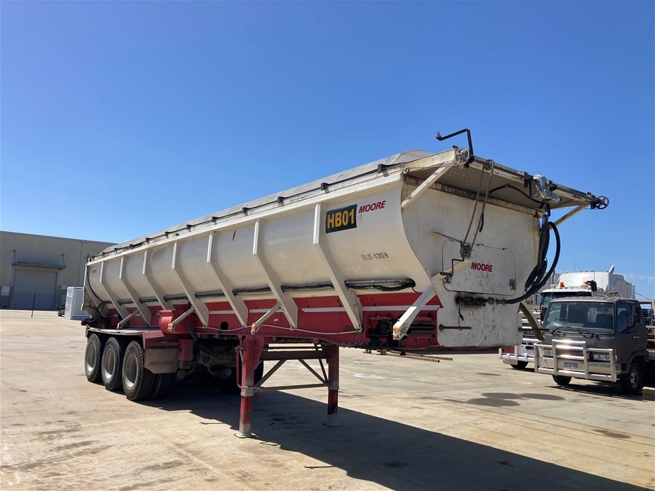 2014 Moore Road Train B Double Walking Floor Trailer