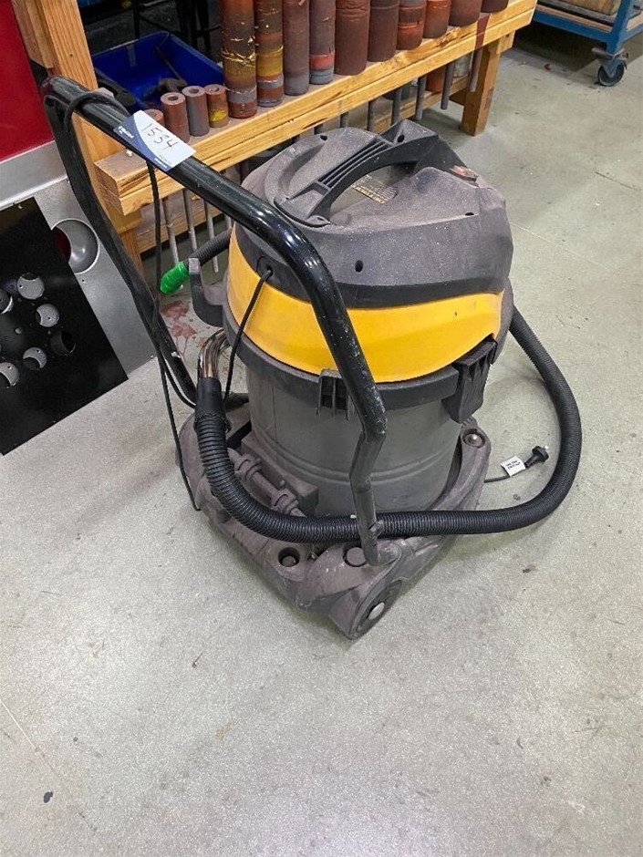 Detroit Industrial Vacuum Cleaner Auction (15343024589) Grays Australia