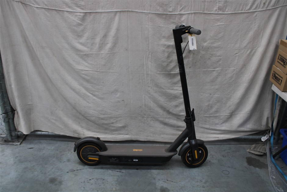 Ninebot E Scooter Auction (00149037900) Grays Australia