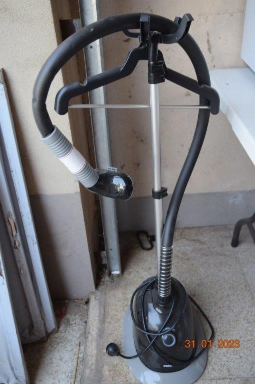 Clothes/Garment Steamer Auction (00049038516) Grays Australia