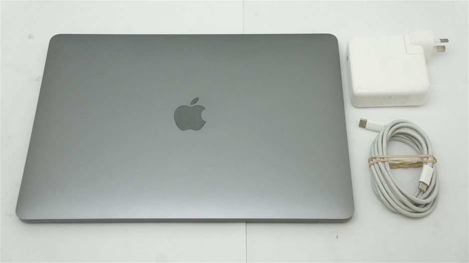 Apple MacBooks & iPads