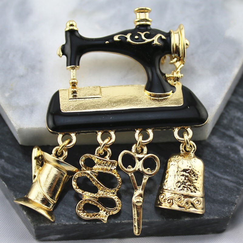 Designer Black & Gold Antique Sewing Machine Brooch Auction (0029