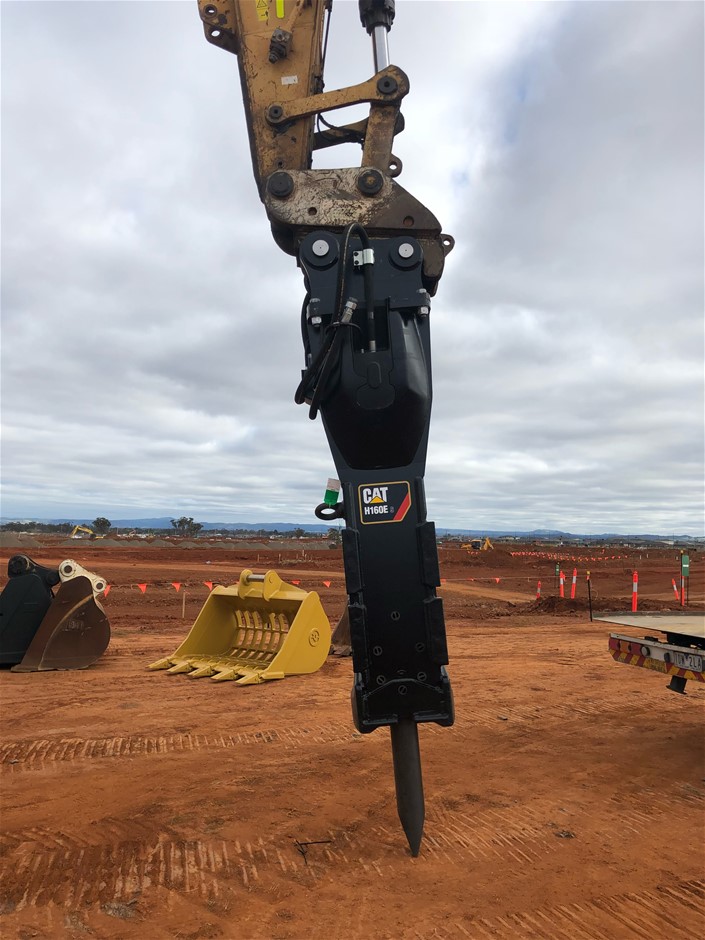 Caterpillar H160E Hydraulic Hammer