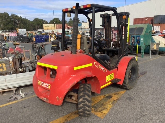 Ex Rental Rough Terrain & Forklifts Clearance Sale