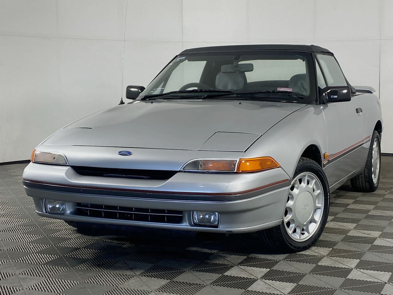 Unres 1992 Ford Capri Automatic Coupe