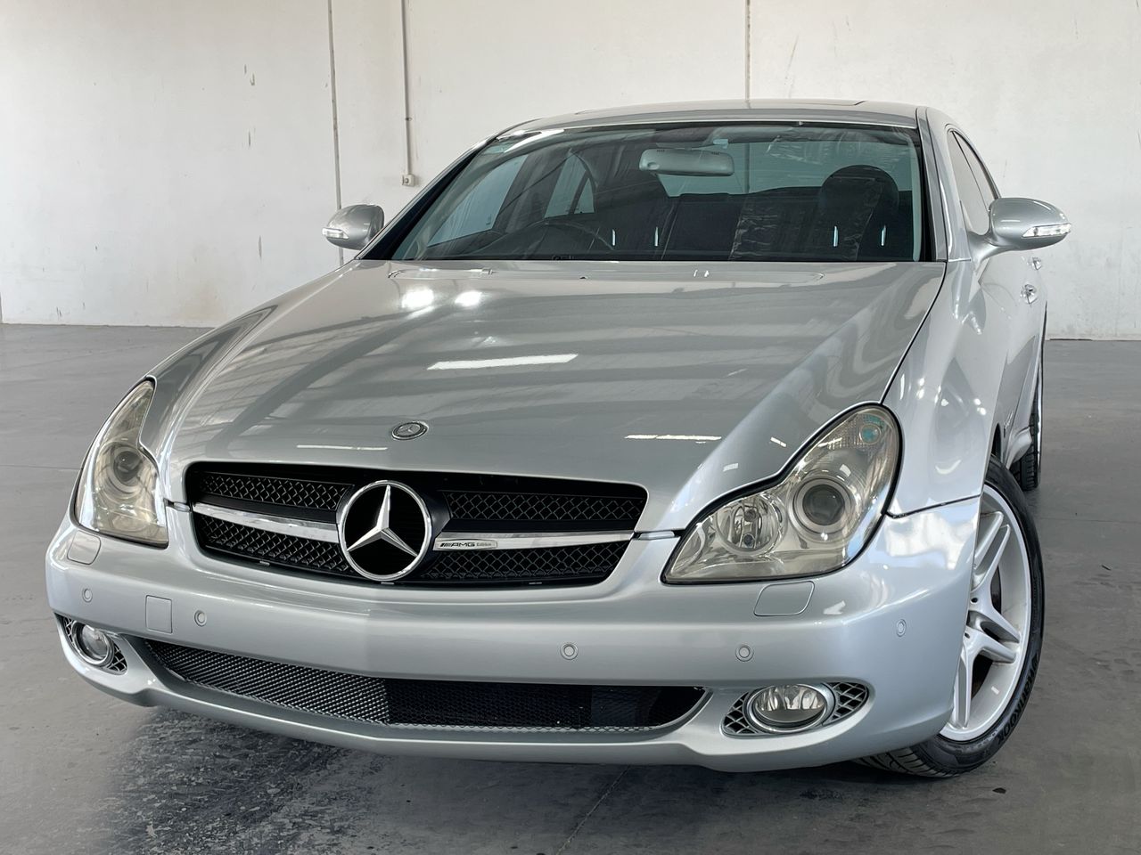 2005 Mercedes Benz CLS-Class CLS 55 AMG  Auto