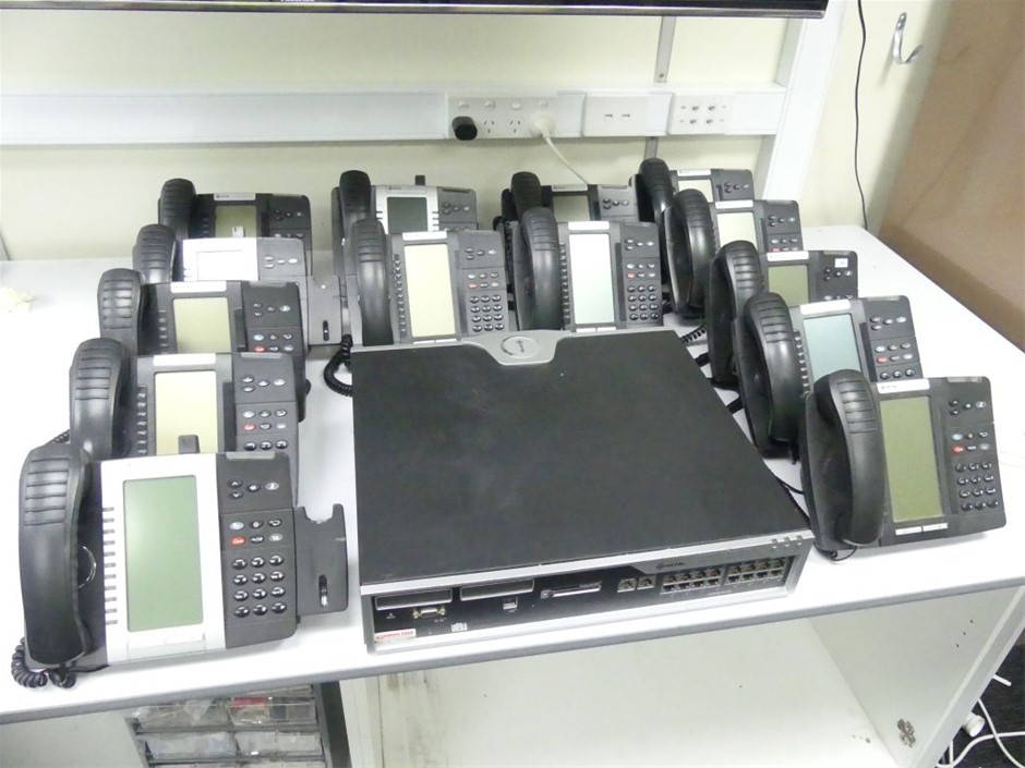 Mitel 3300 CXi Controller Unit With 14 x Handsets Auction (00905051952