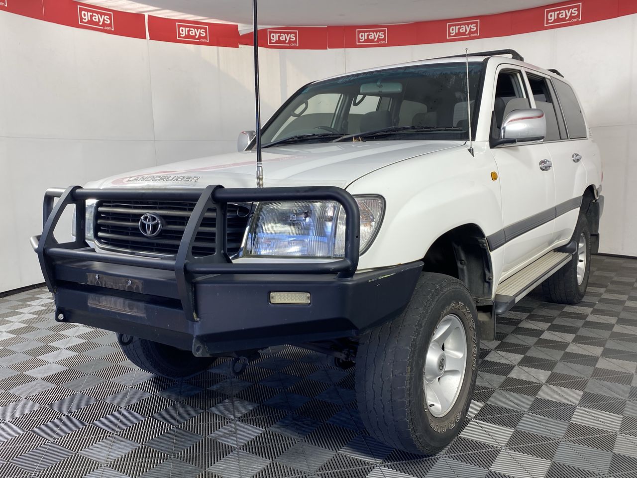 2000 Toyota Landcruiser GXL (4x4) FZJ105R Auto 8 Seats Wagon