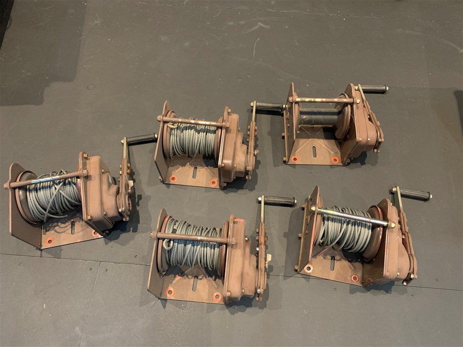 5 x Used 850kg winches Auction (01173024789) Grays Australia