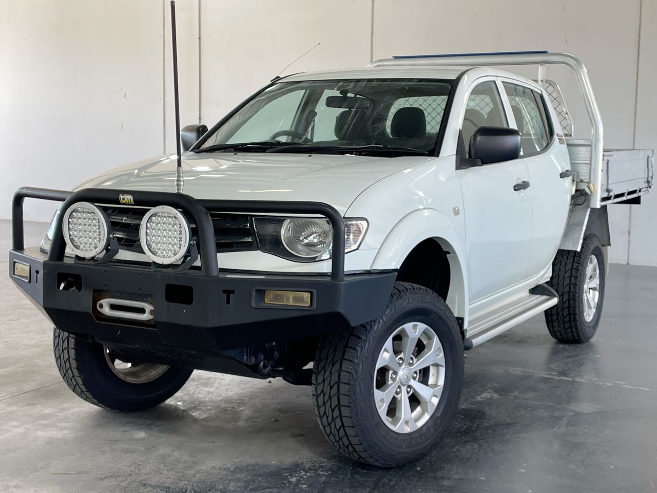 2013 Mitsubishi Triton 4X4 GLX MN T/Diesel Manual Dual Cab
