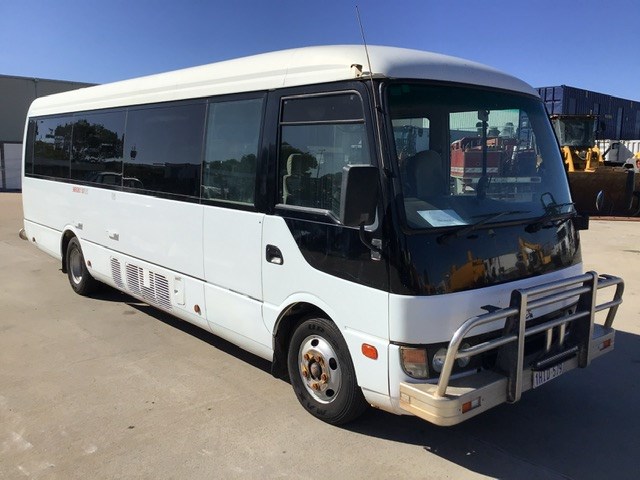 Unreserved 2011 Mitsubishi Fuso Rosa 4x2 Bus