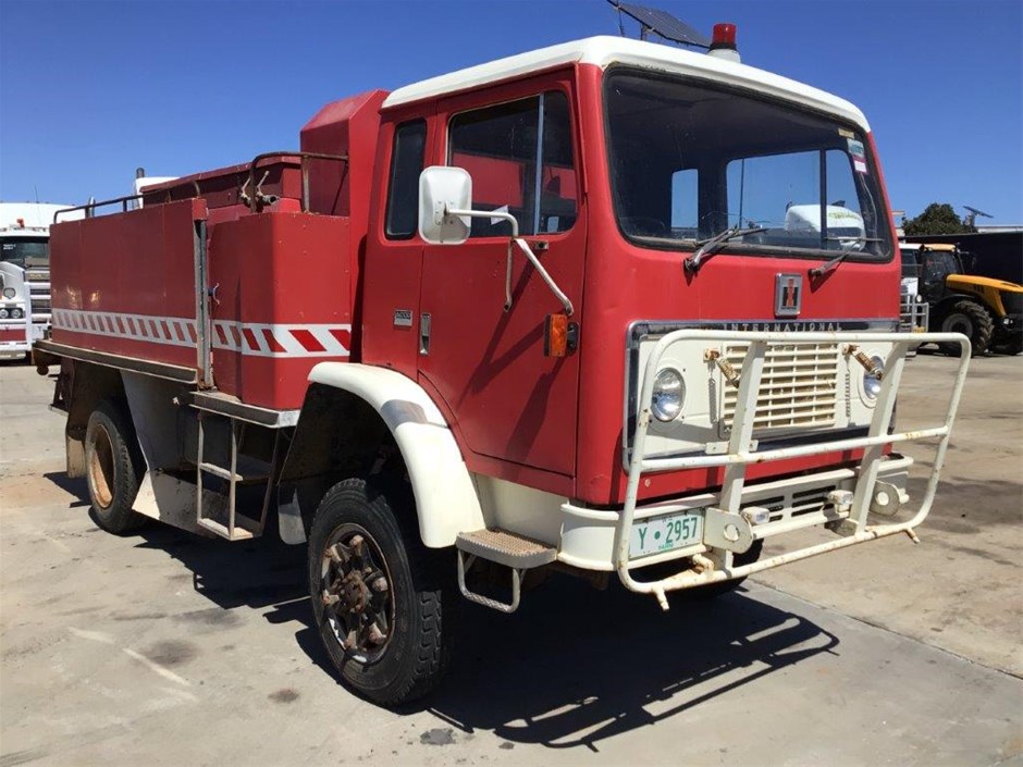 <p>1981 International Acco 610A 4 x 4 Water Truck</p>