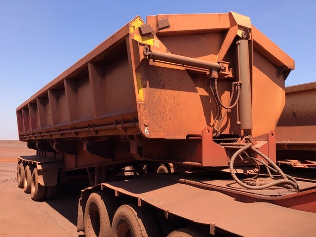 <p>2005 Powertrans 3mtr Off Road Triaxle Side Tipper Trailer</p>