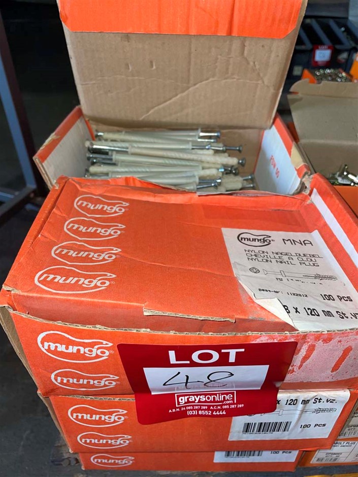 13 Boxes (1300pcs aprox) Mungo Nylon Nail Plugs 8mm x 120mm