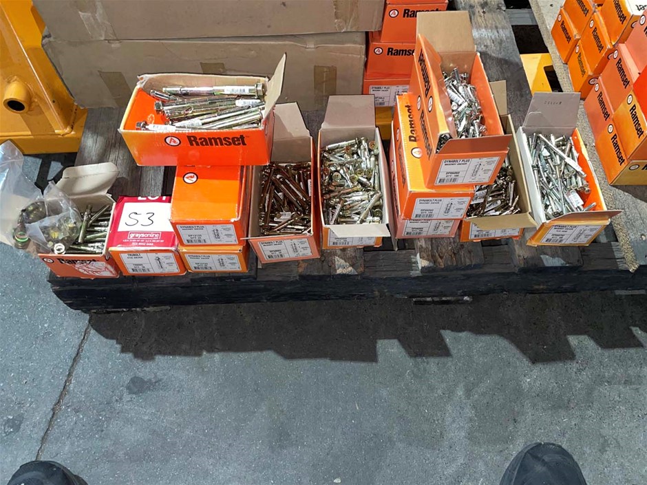 12 x Boxes RamSet Assorted Dynabolts & TrvBolts Masonary Anchors