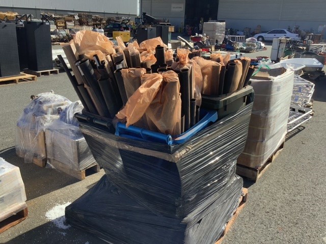 <p>4x Bins of Heat Shrink </p>