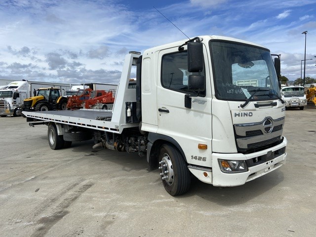 2019 Hino FE 500 4 x 2 Tilt Tray Truck