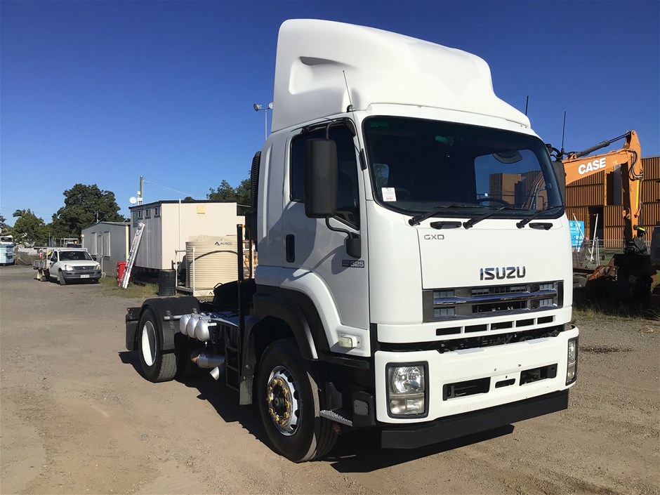 Unreserved 2010 Isuzu GXD (4 x 2) Prime Mover Truck