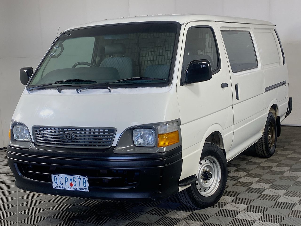 1999 Toyota Hiace RZH103R Manual Van (RWC issued 01 Apr 2023) Auction ...