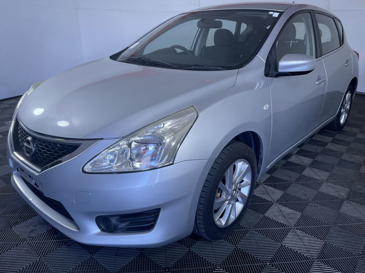 2013 Nissan Pulsar ST C12 CVT Hatchback Auction (000150503196) Grays Australia
