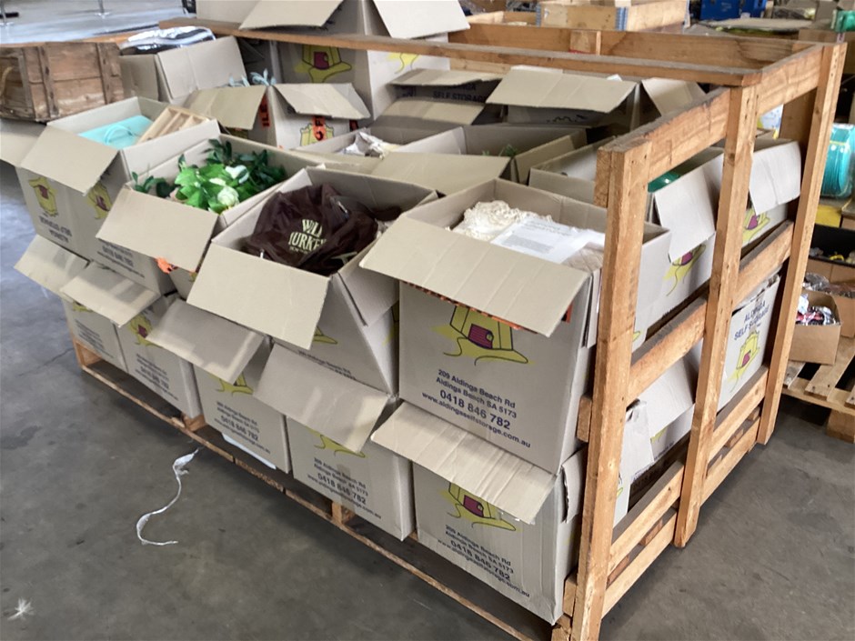 Contents Of A Storage Unit Auction (0058-8017123) | Grays Australia