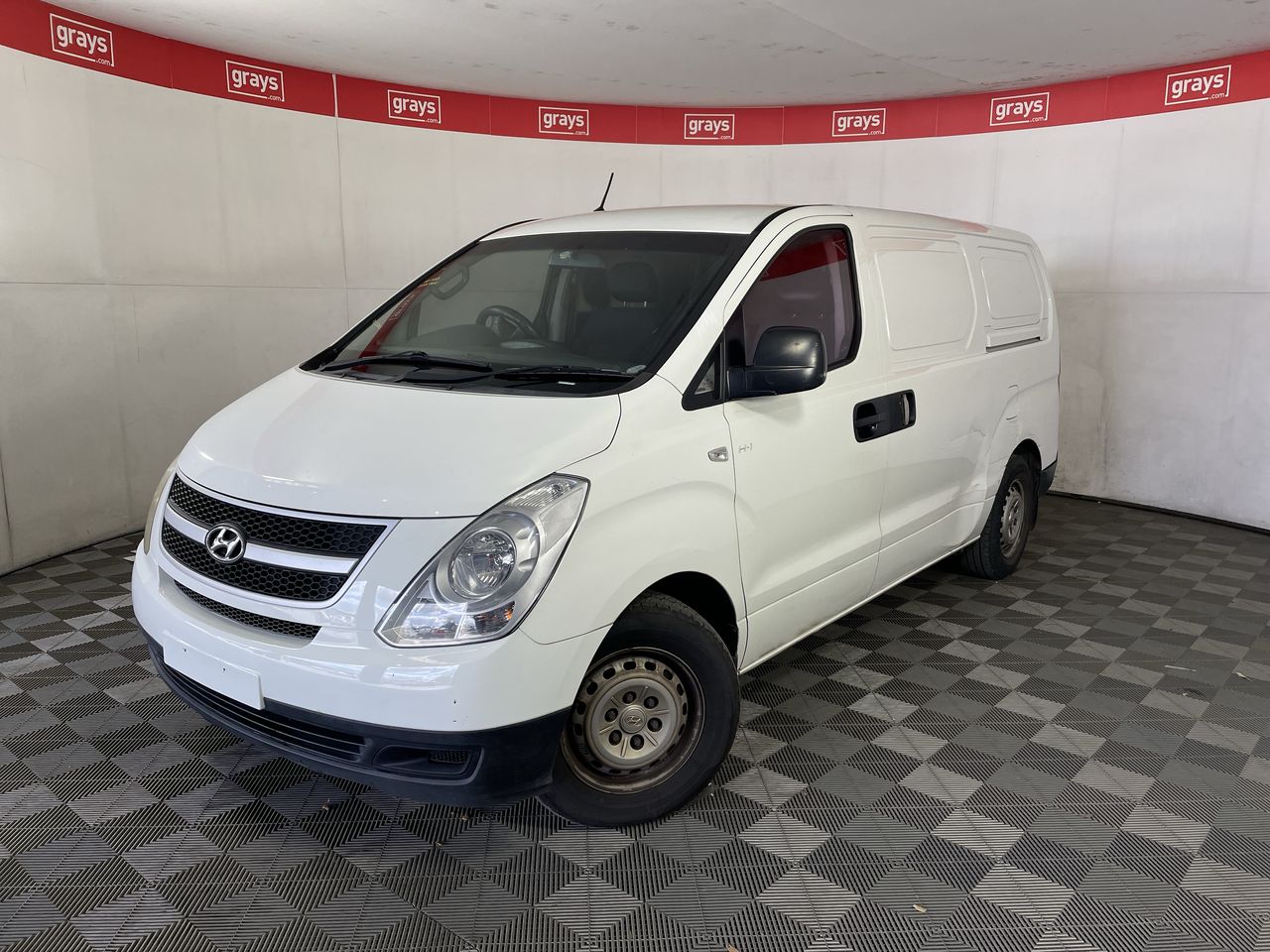 2011 Hyundai iLOAD TQ Turbo Diesel Automatic Van Auction (0001-10332572 ...