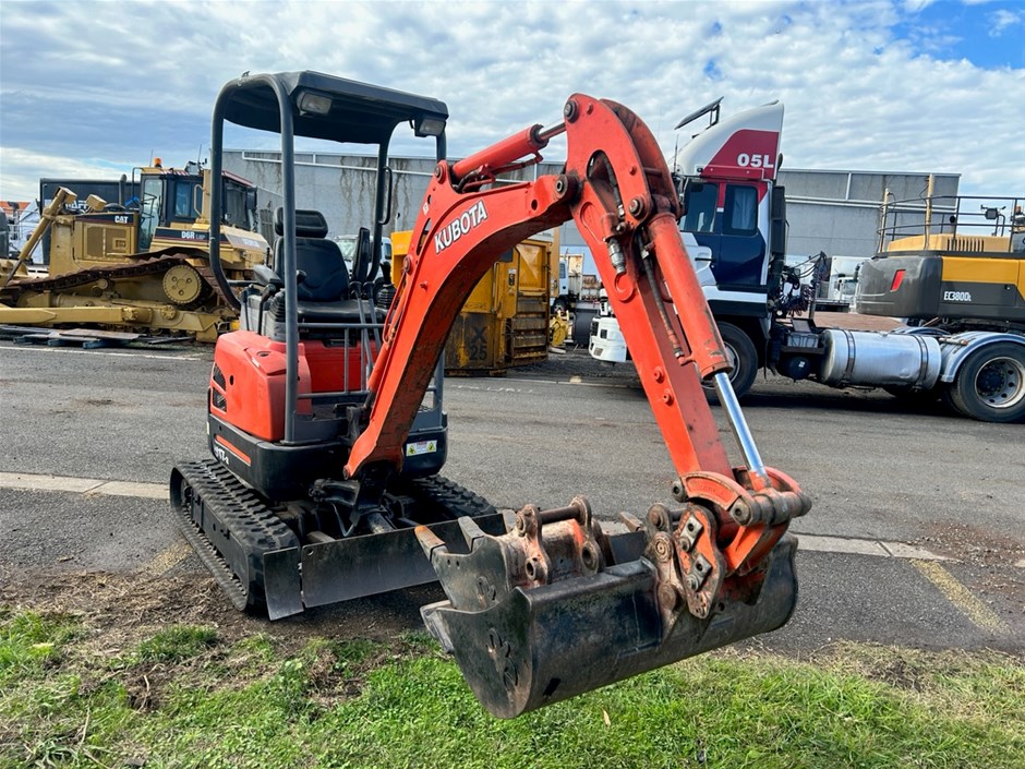 Kubota Excavator & Hyster Forklift 