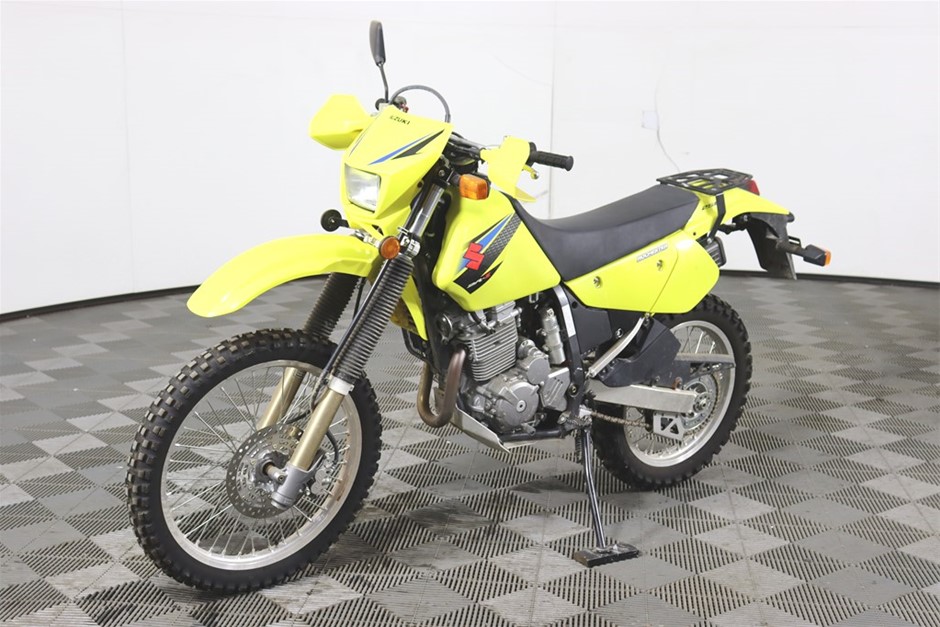 Suzuki DR Z250 Off Road Motor Cycles & Motor Bike Trailer