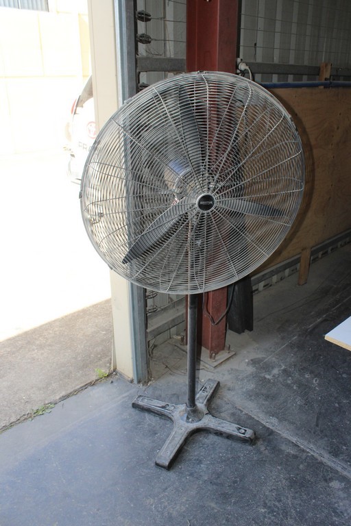 Bristol FAB41750 750mm Industrial Pedestal Fan Auction (00165052547