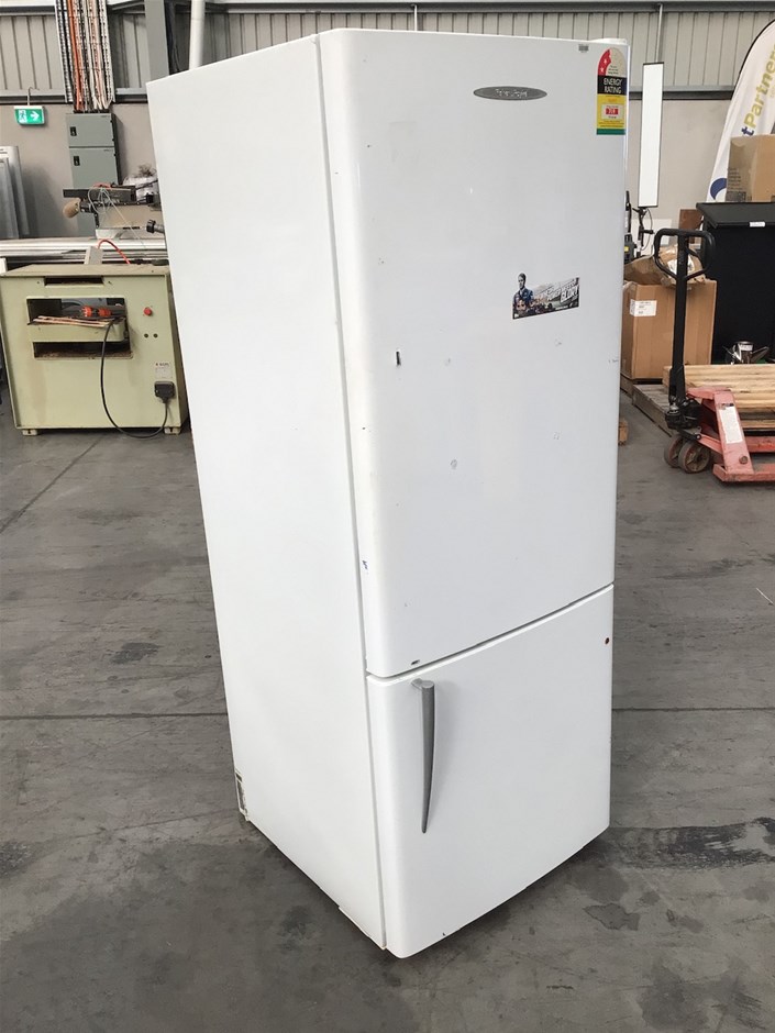 Fisher & Paykel E402B Refrigerator Auction (00113025993) Grays Australia