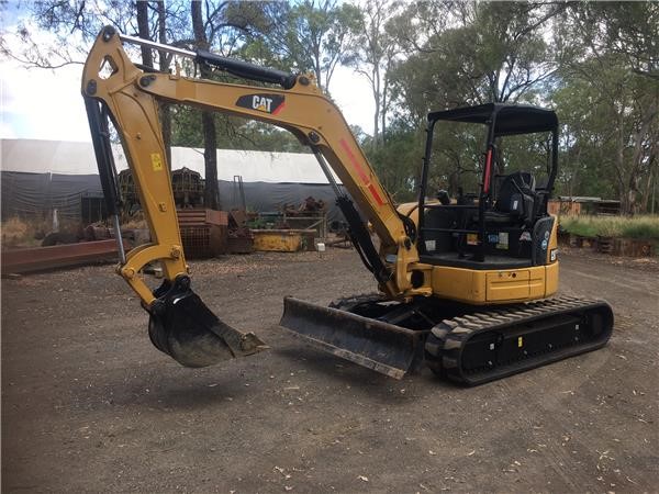 Cat 5 Tonne Excavators, Wheel and Track Loaders & Much More
